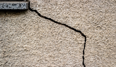 Réparation de fissures avant ravalement
